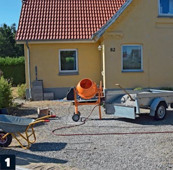 Skydeport: Så støbes der igen. Skydeport: Så støbes der igen.